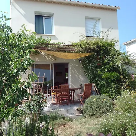 Privee Homestay